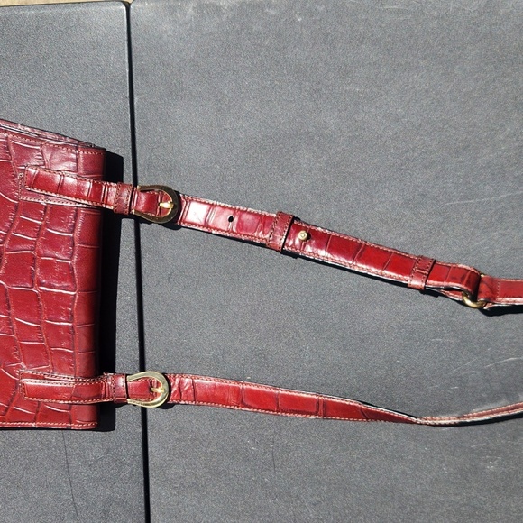 Aigner Red Croc Embossed Leather Crossbody Purse - Picture 14 of 16